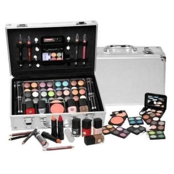 Beauty Case - Picture 1 of 1